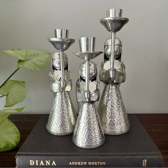 Set of 3 Vintage Banka Tin angel candleholders - Picture 2 of 5